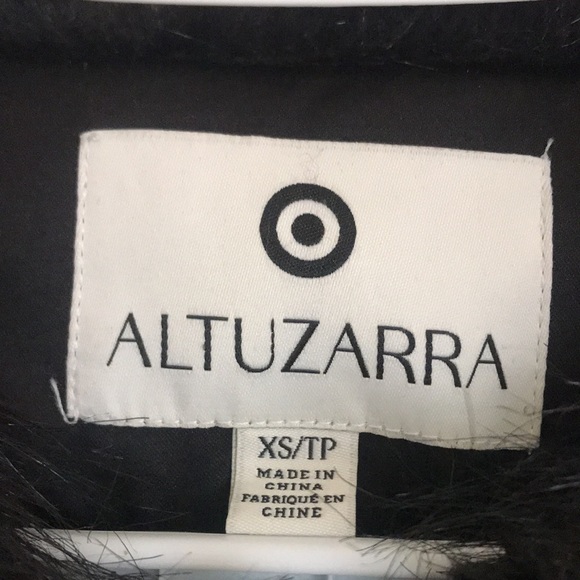 - Faux fur short coat like new - Picture 2 of 7